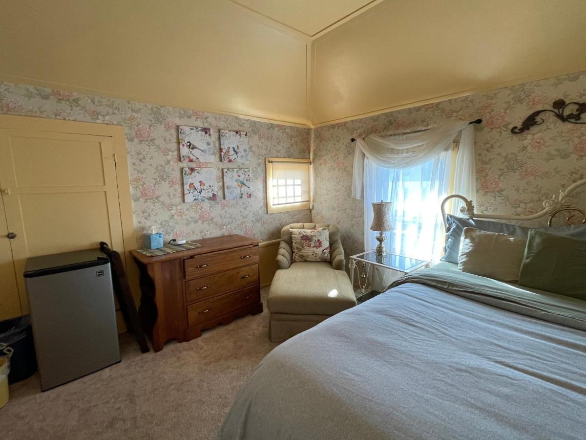 Country Inn Guesthouse Форт Браг Екстериор снимка